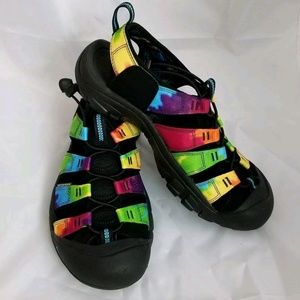 keen retro tie dye
